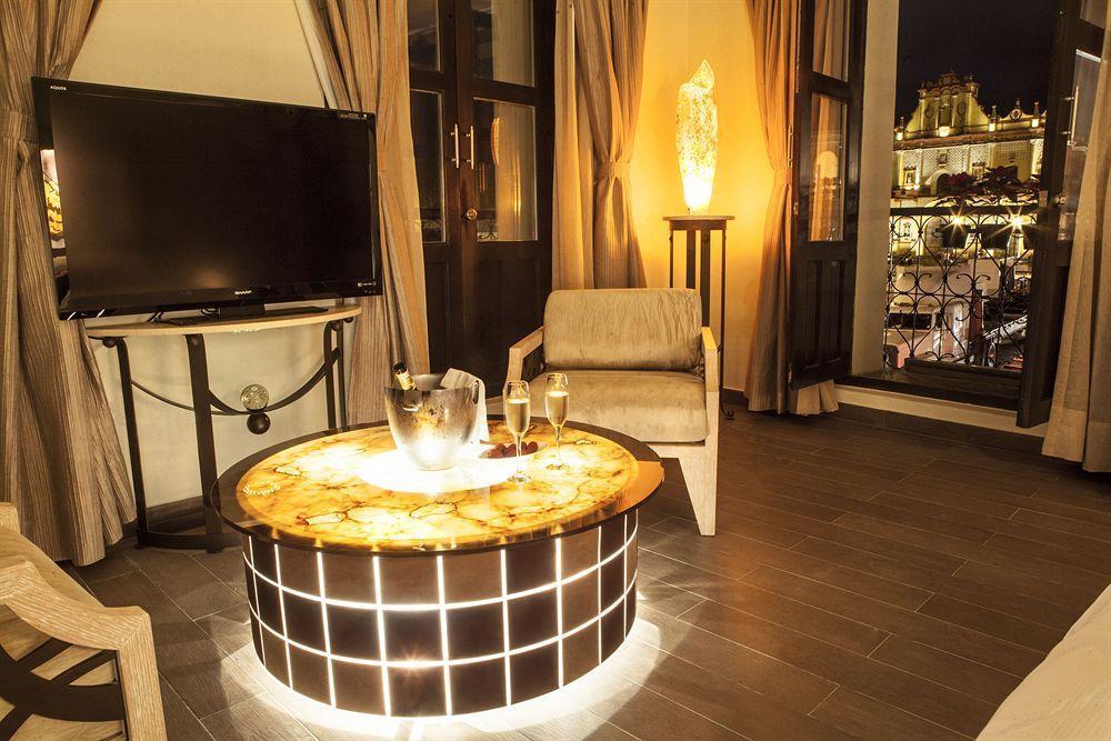 Plaza Gallery Boutique Hotel