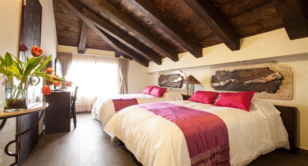 Plaza Gallery Boutique Hotel