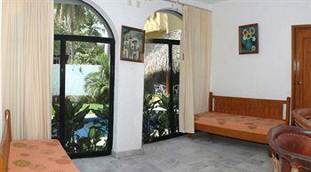 Mercedes Zihuatanejo