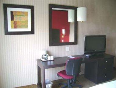 Everest Hotel 4*