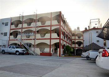 Fuentes 3*