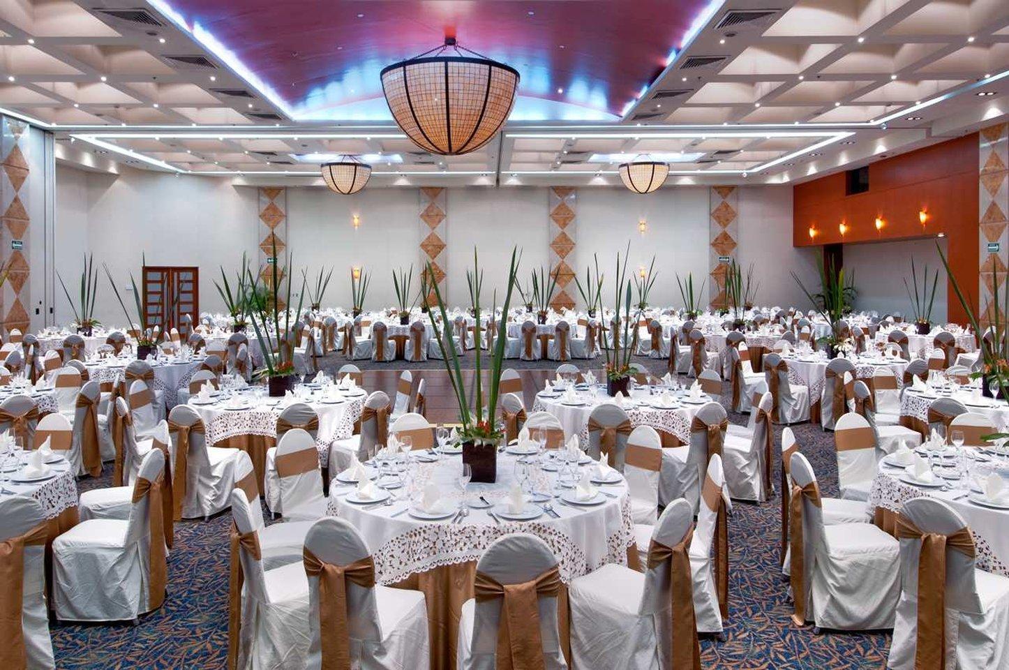 Hotel - Aeropuerto By Ihg 4*
