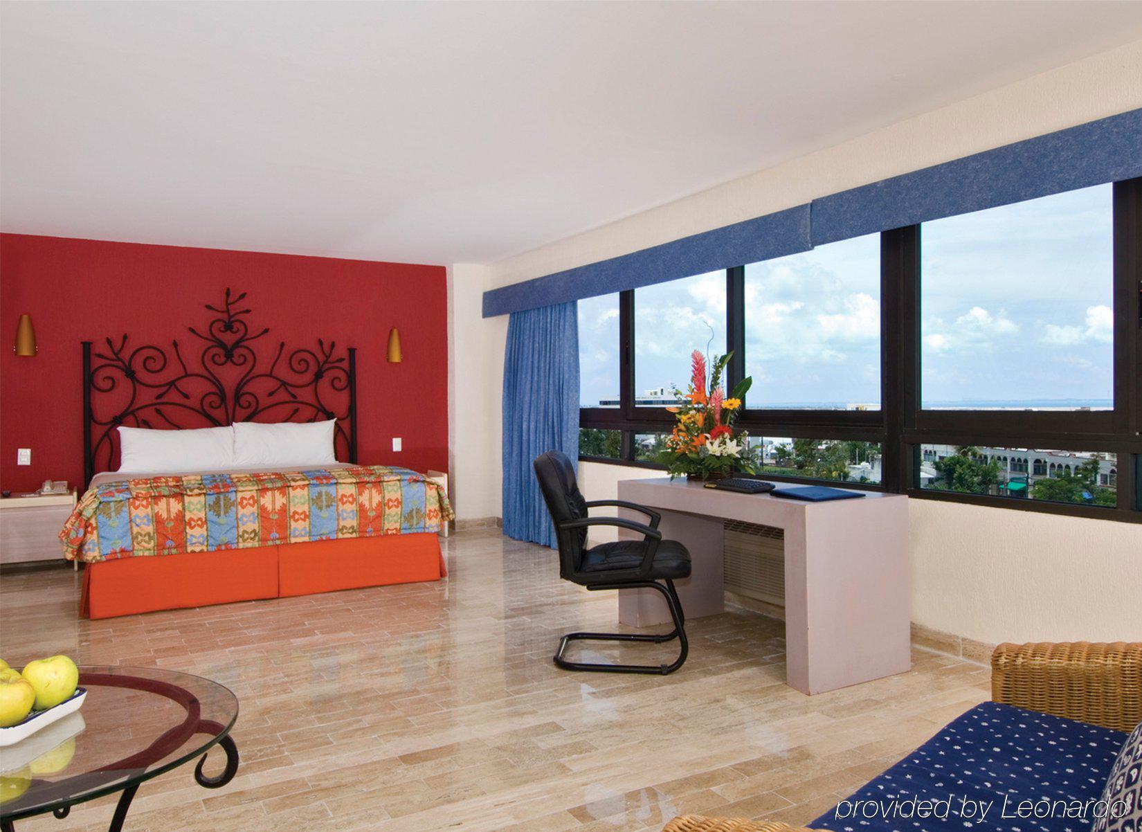 Smart The Urban Oasis 4* Cancun