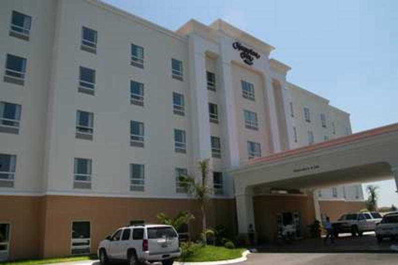 Hotel Hampton By Hilton 3*