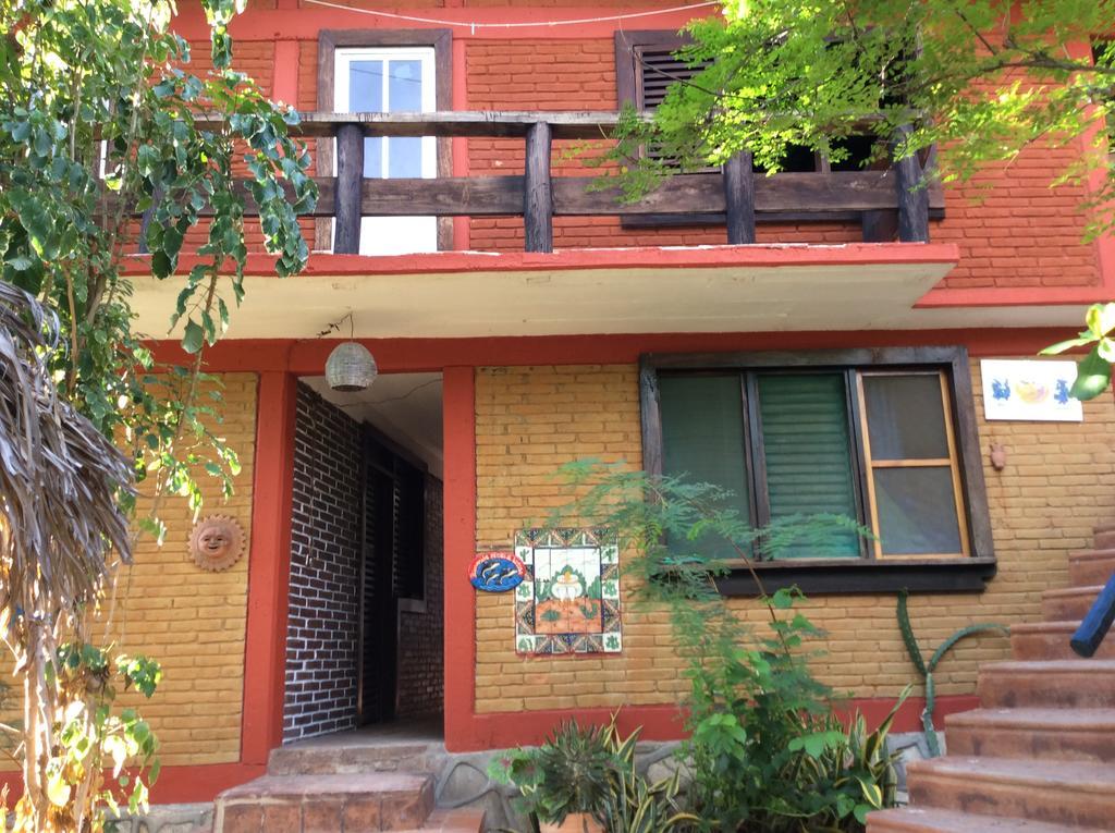 Casa Gundi Y Tomas Guest house *