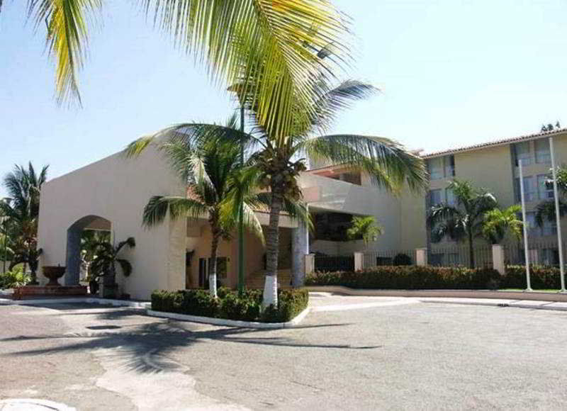 Hotel Real Ixtapa 4*
