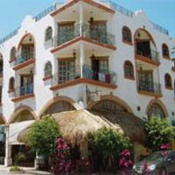 El Patio Hotel 3*