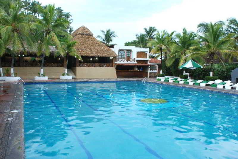 Vista Playa De Oro Resort