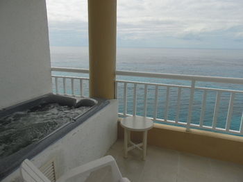 El Cantil Hotel
