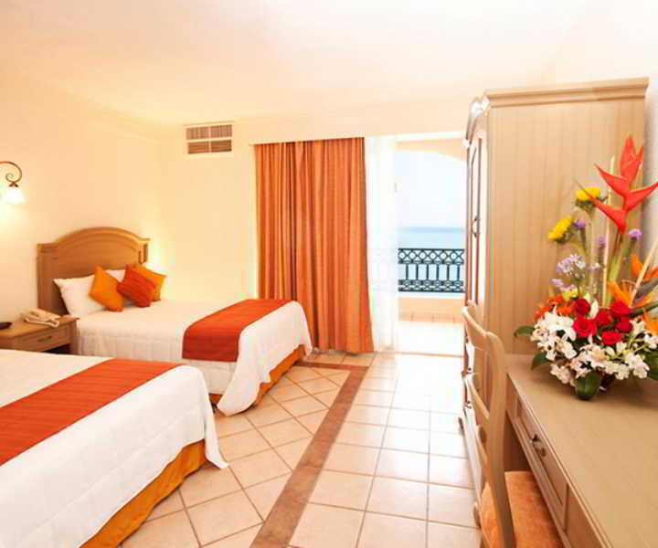 Crown Paradise Golden - Adults Only Resort Puerto Vallarta