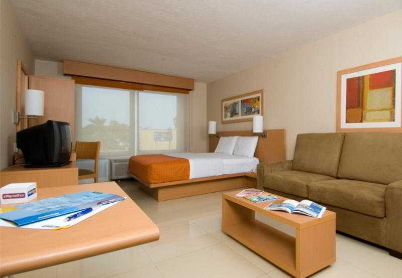 Hotel Express By Marriott Tampico