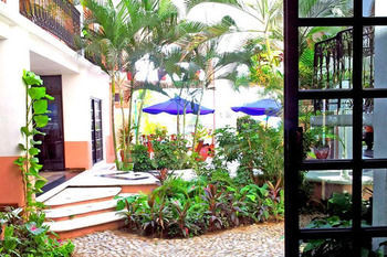 Canadian Huatulco