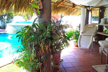 Canadian Huatulco Santa Cruz Huatulco