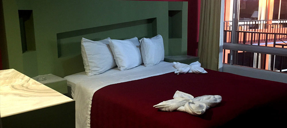 Altos Hotel 2*