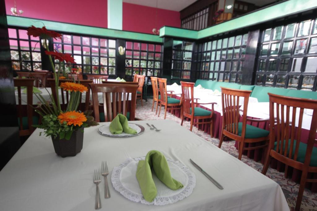 Arroyo De La Plata Hotel 4*