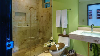 The Elements Apartment *
