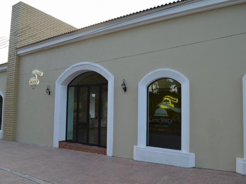 Concierge Plaza La Hotel 3*