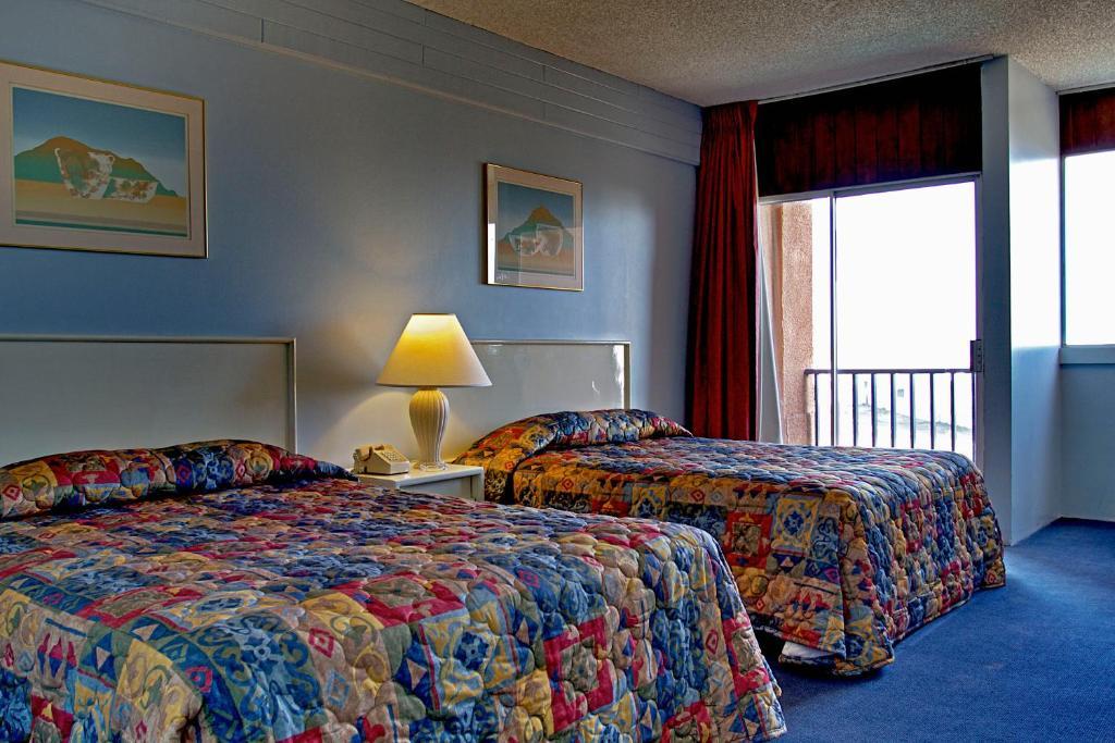 Marina Hotel 3*