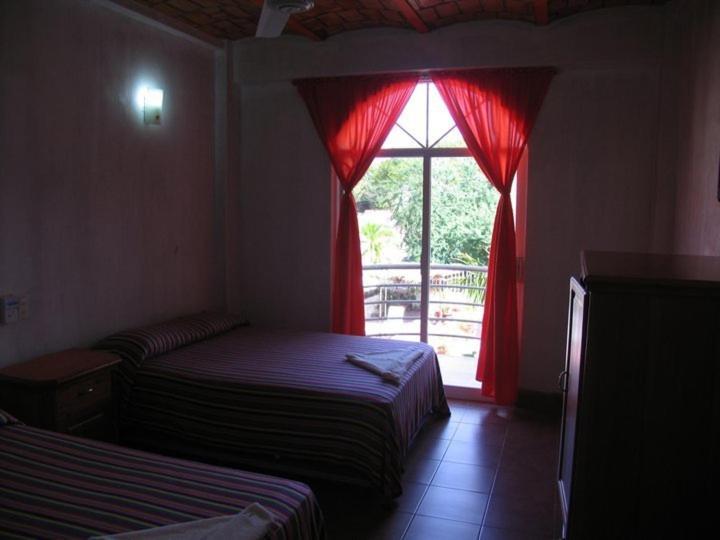 Aparthotel Y Suites Bugambilias