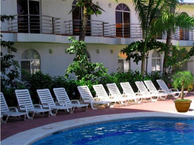 Aparthotel Y Suites Bugambilias 3*
