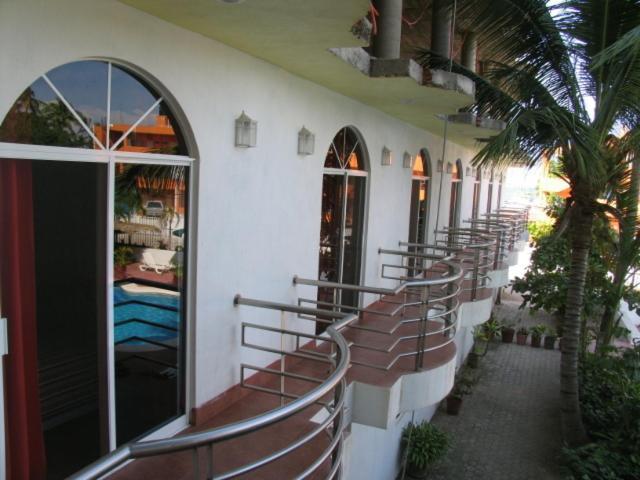 Aparthotel Y Suites Bugambilias 3*