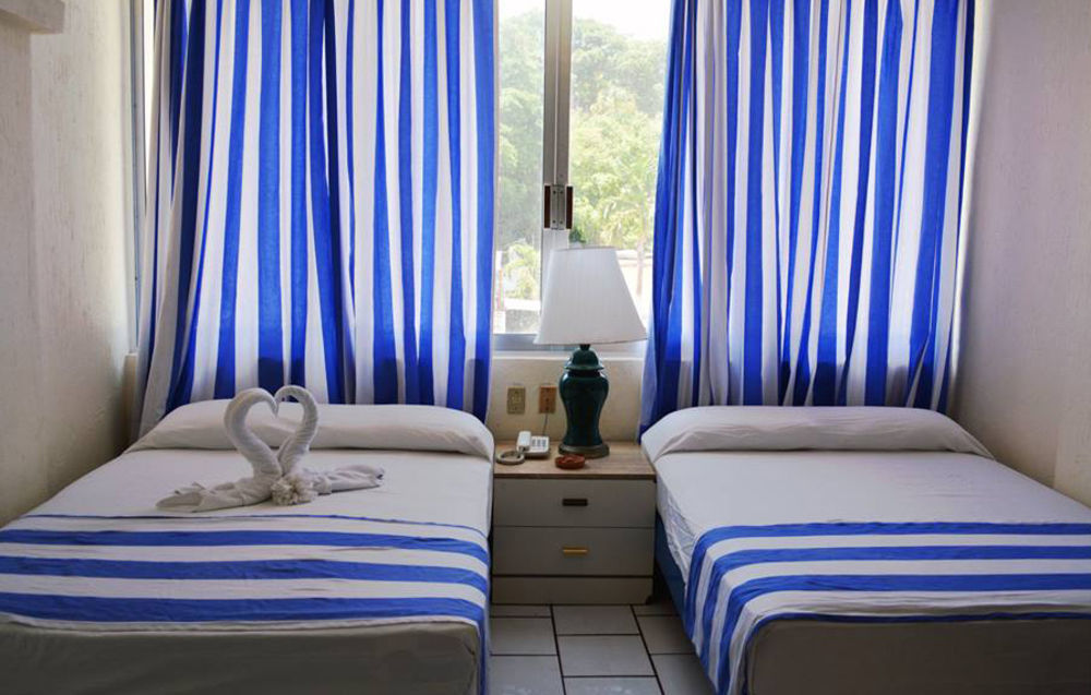 Acamar 4*