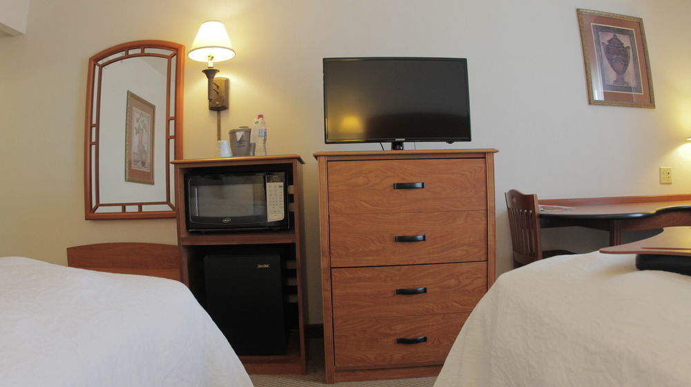 Hotel Hampton Airport-galerias 4*