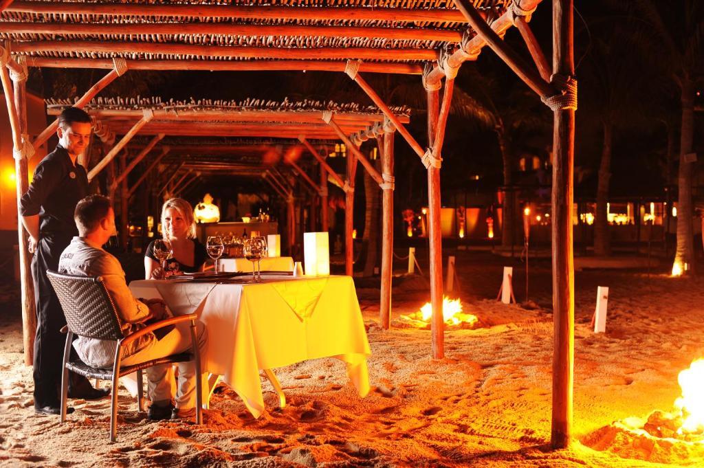 Grand Decameron Cabos, A Trademark (adults Only) 4*