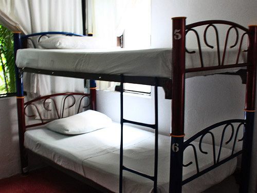 Hostel Hostal Haina *