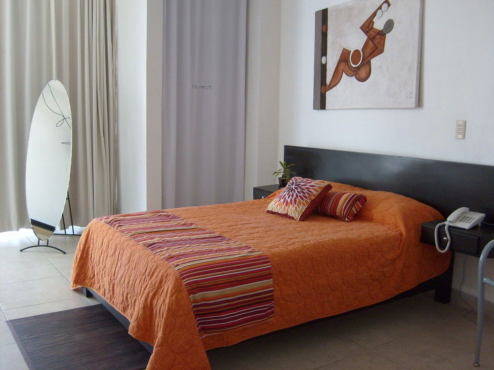 & Mo Sak Hotel