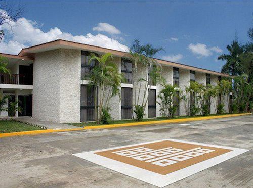 Hotel Poza Rica Inn Hotel 5*