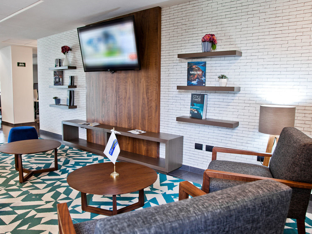 Express By Marriott Hotel 4*
