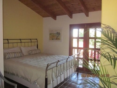Hacienda Rancho Santini Bed & Breakfast