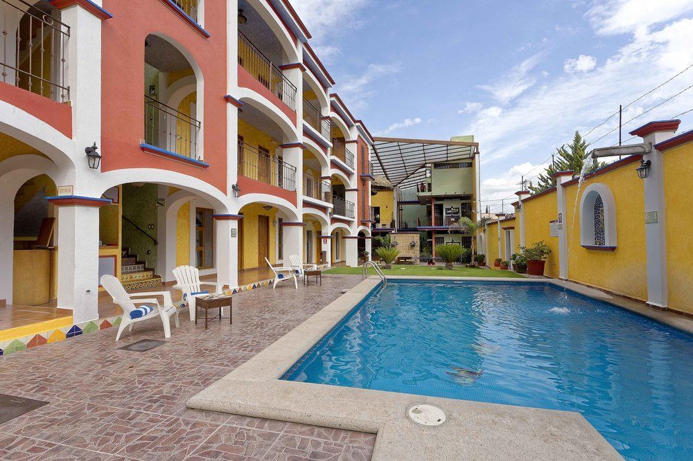 La Casona & 4*