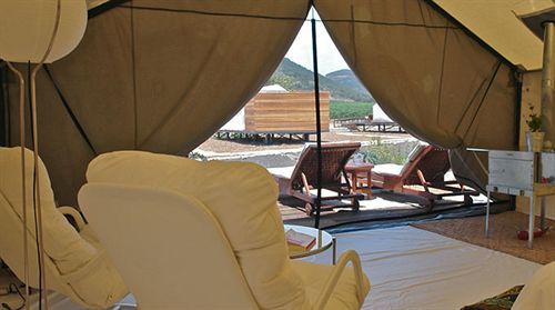 Hotel Cuatrocuatros 3*