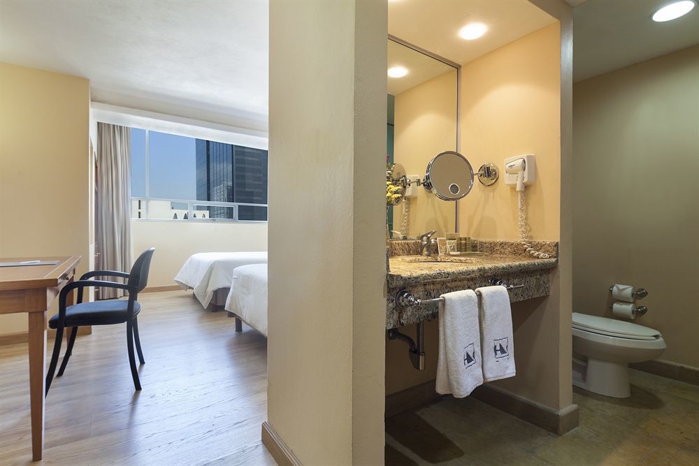 Hotel Eurostars Zona Rosa 5*