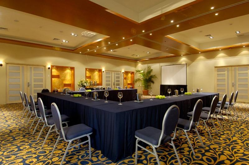 - Aeropuerto By Ihg Hotel Villahermosa