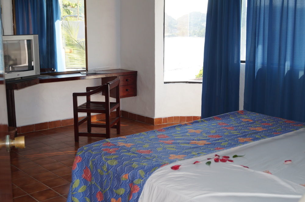 Miramar 3* Zihuatanejo