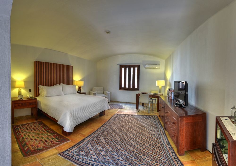 Boutique Casareyna Hotel
