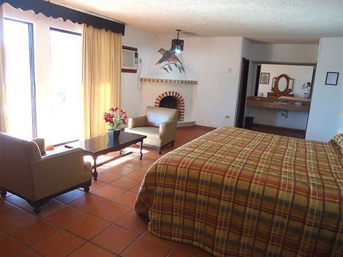 Playa De Cortes Hotel 3*