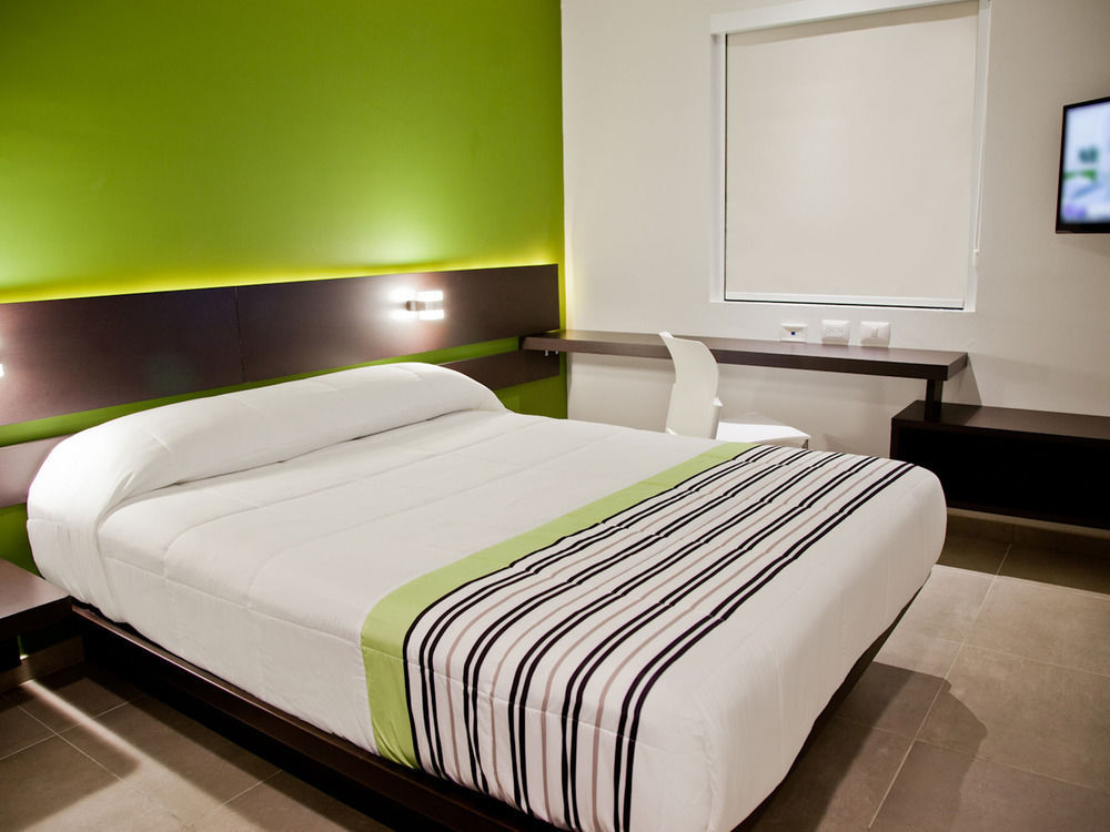 Hotel Express Junior By Marriott Centro