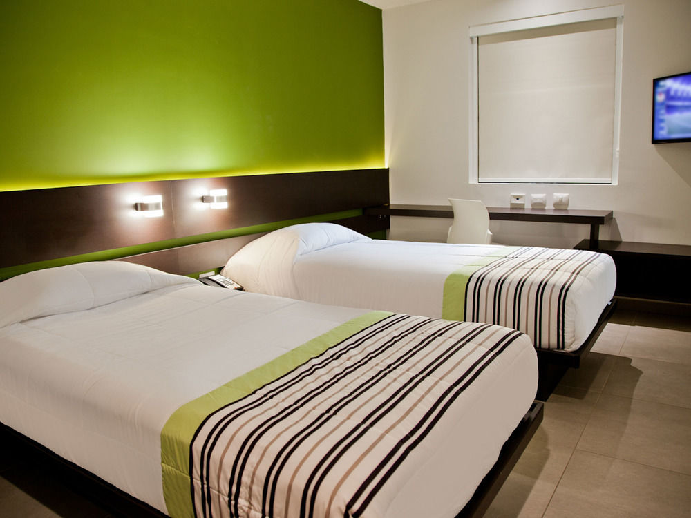 Hotel Express Junior By Marriott Centro 3*