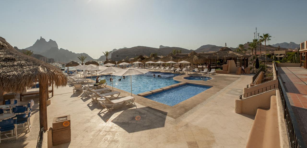 Hotel Marinaterra & 4*