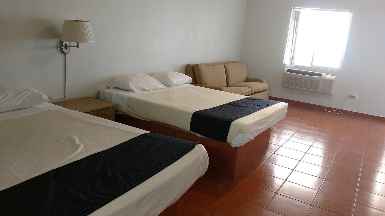 Baja Hotel