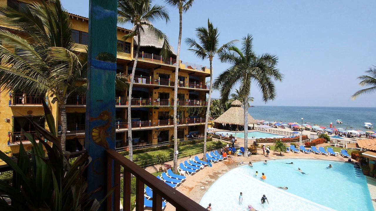 Cabanas Del Capitan Hotel
