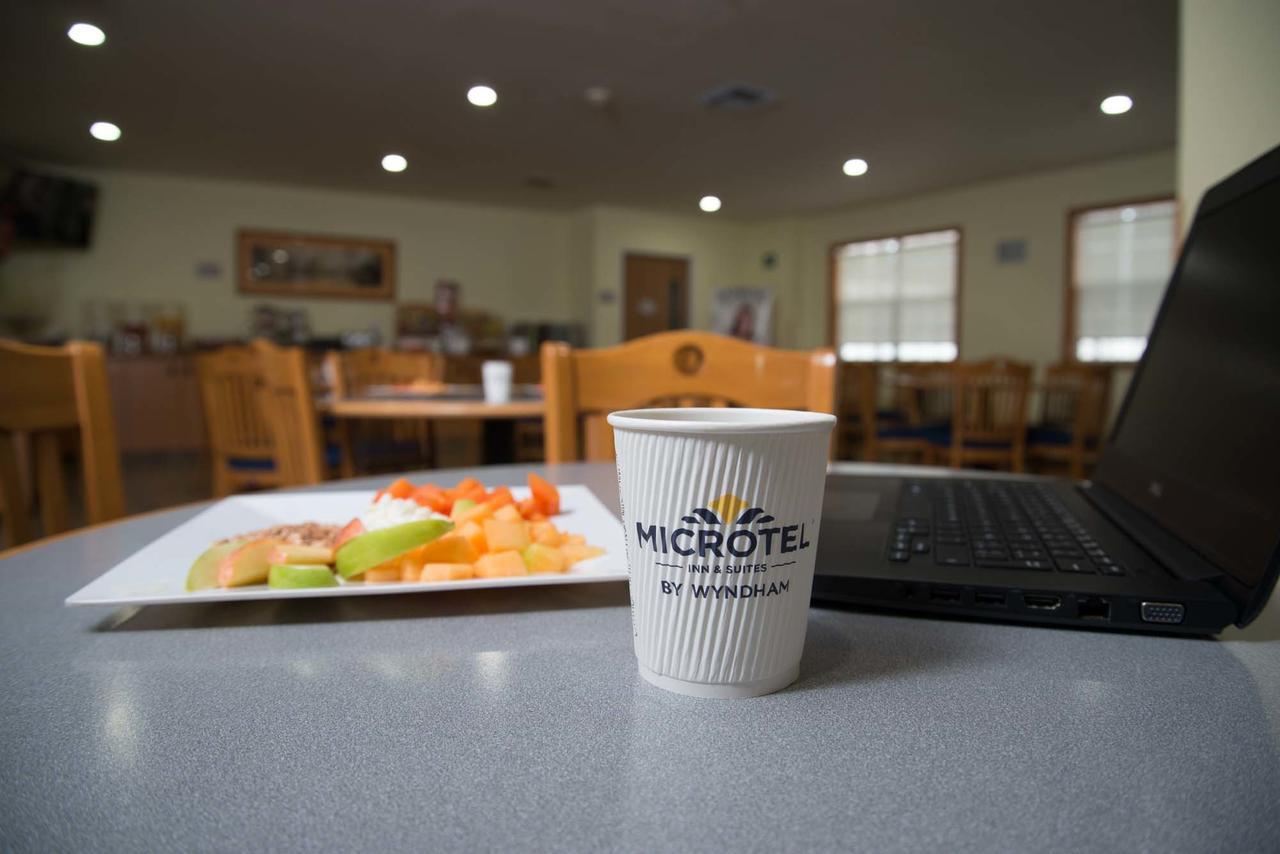 Hotel Microtel & By Wyndham 3*