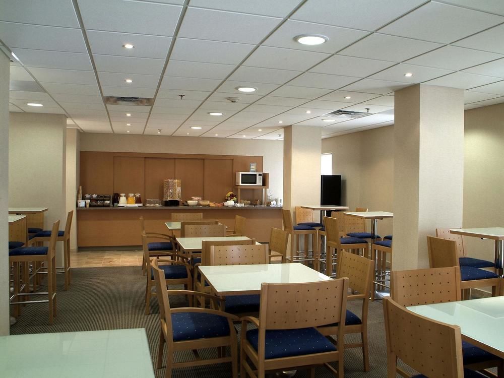 Hotel City Express By Marriott Chihuahua