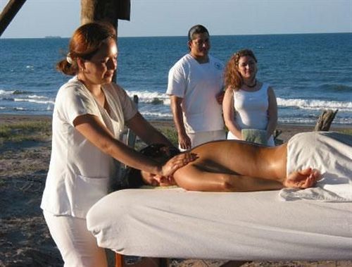 Villas Palmira - Beach Front Hotel