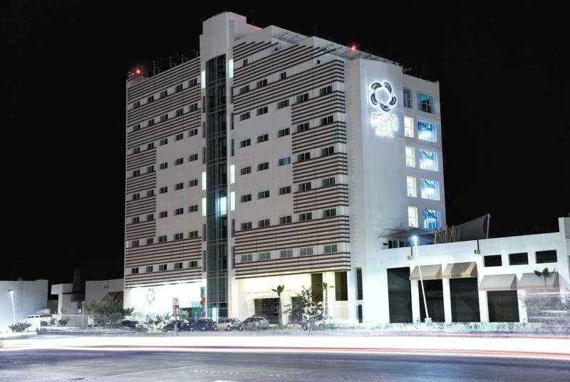 Hotel Wyndham Garden Celaya 5*