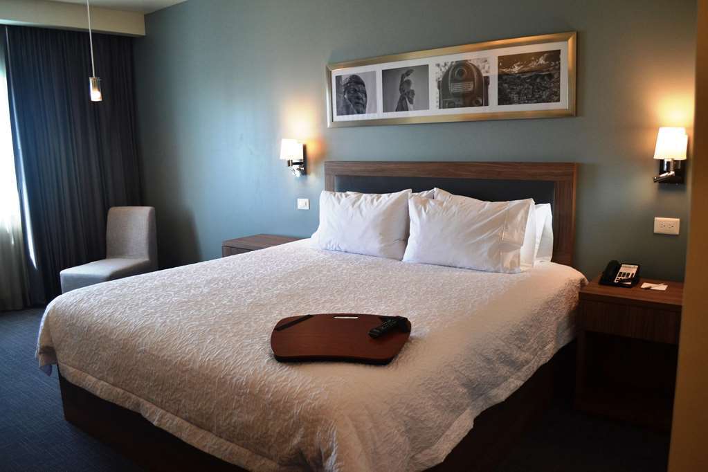 Hampton & Suites By Hilton Bajio Hotel Salamanca
